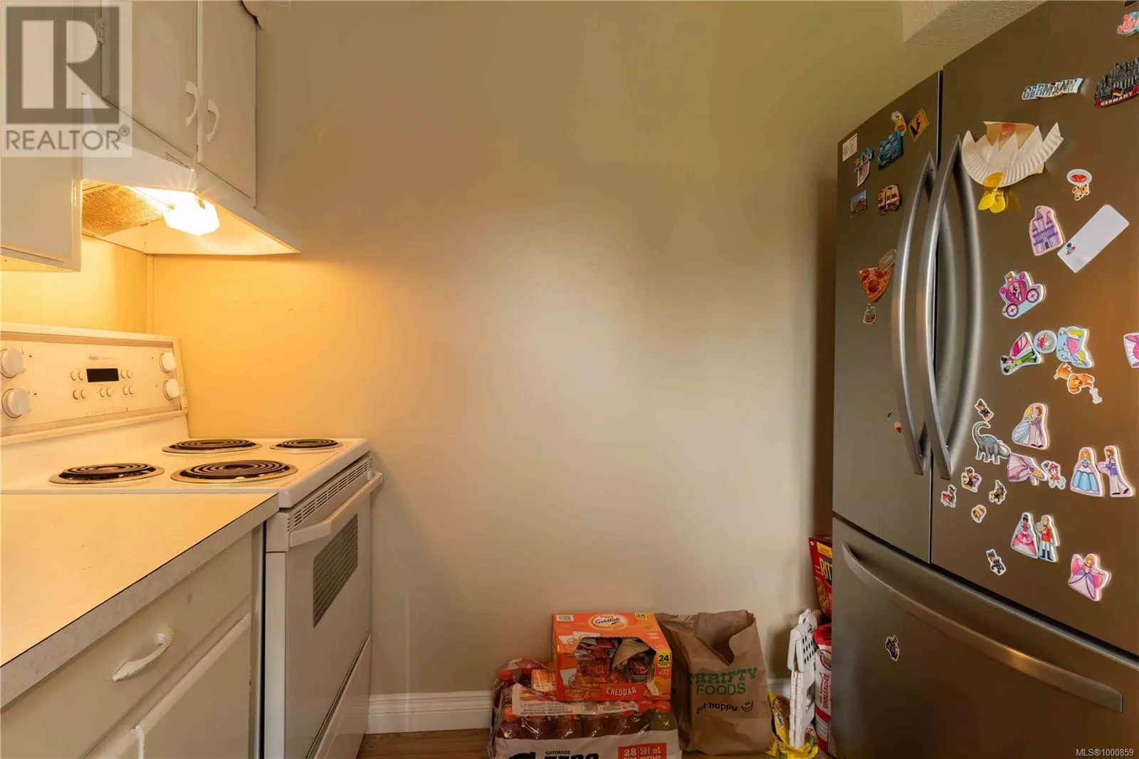 141 Jensen Ave E