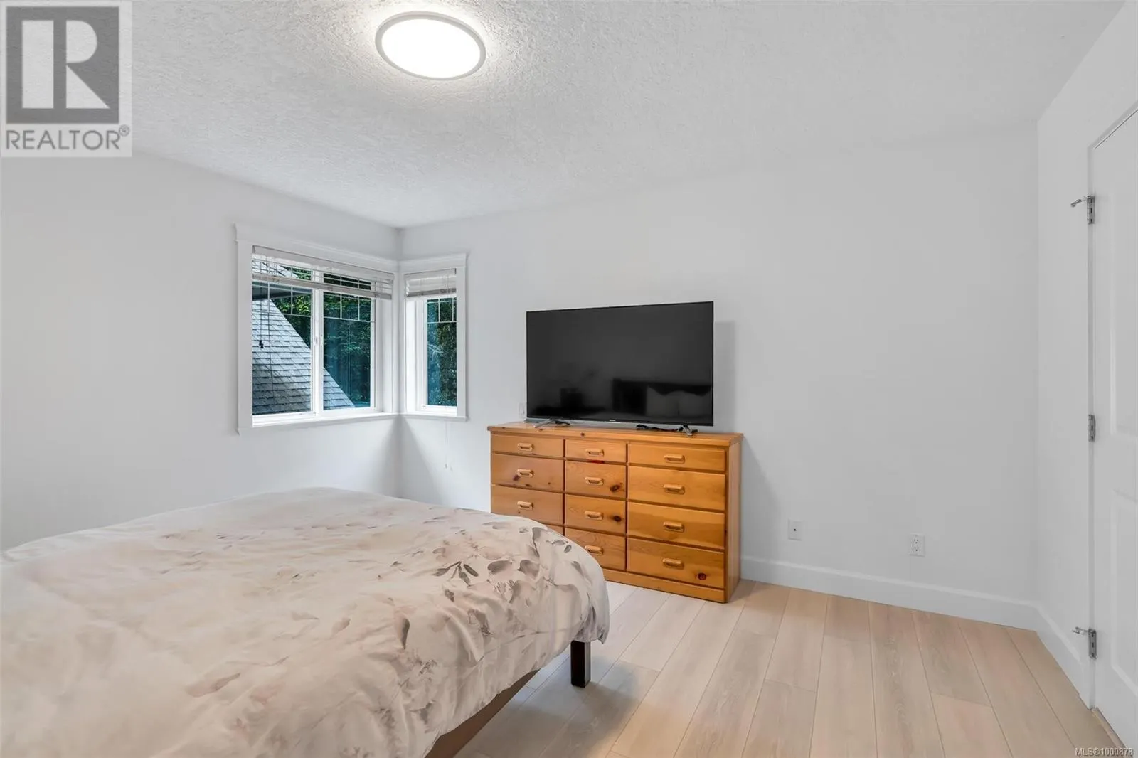19 2210 Sooke Rd