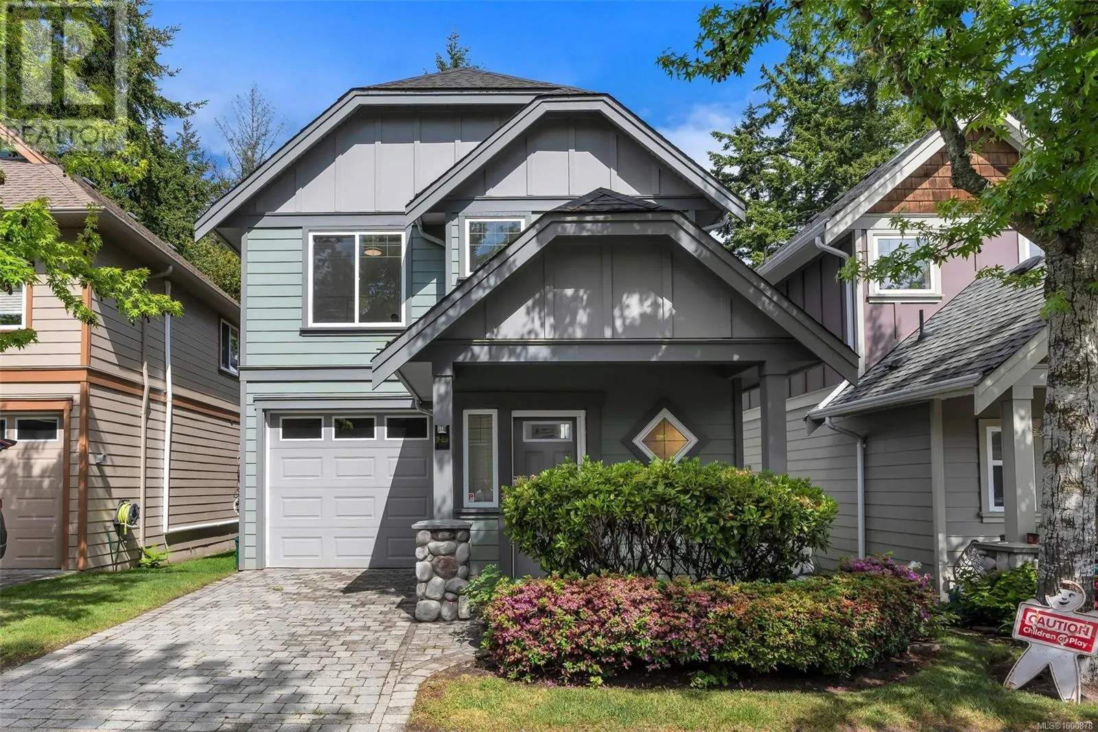 19 2210 Sooke Rd