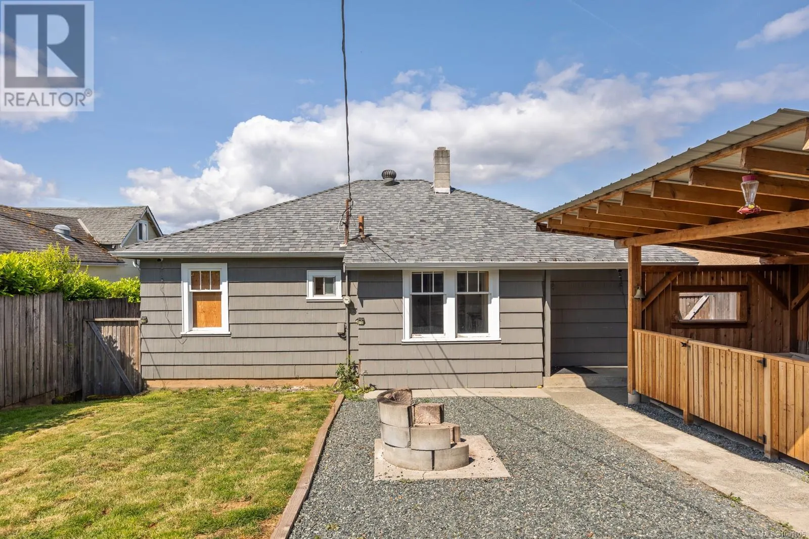 3673 7th Ave
