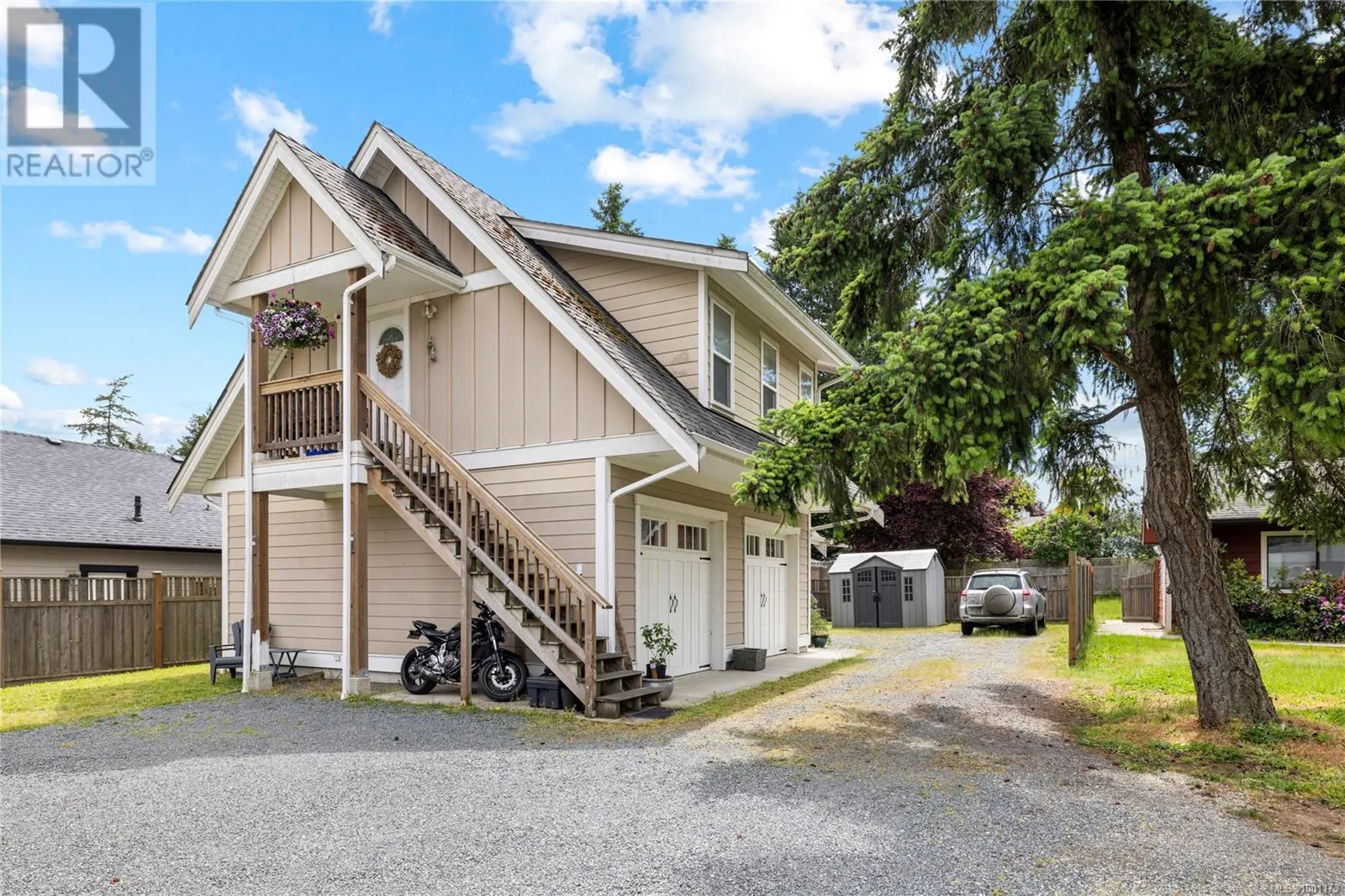 174 Stanford Ave E
