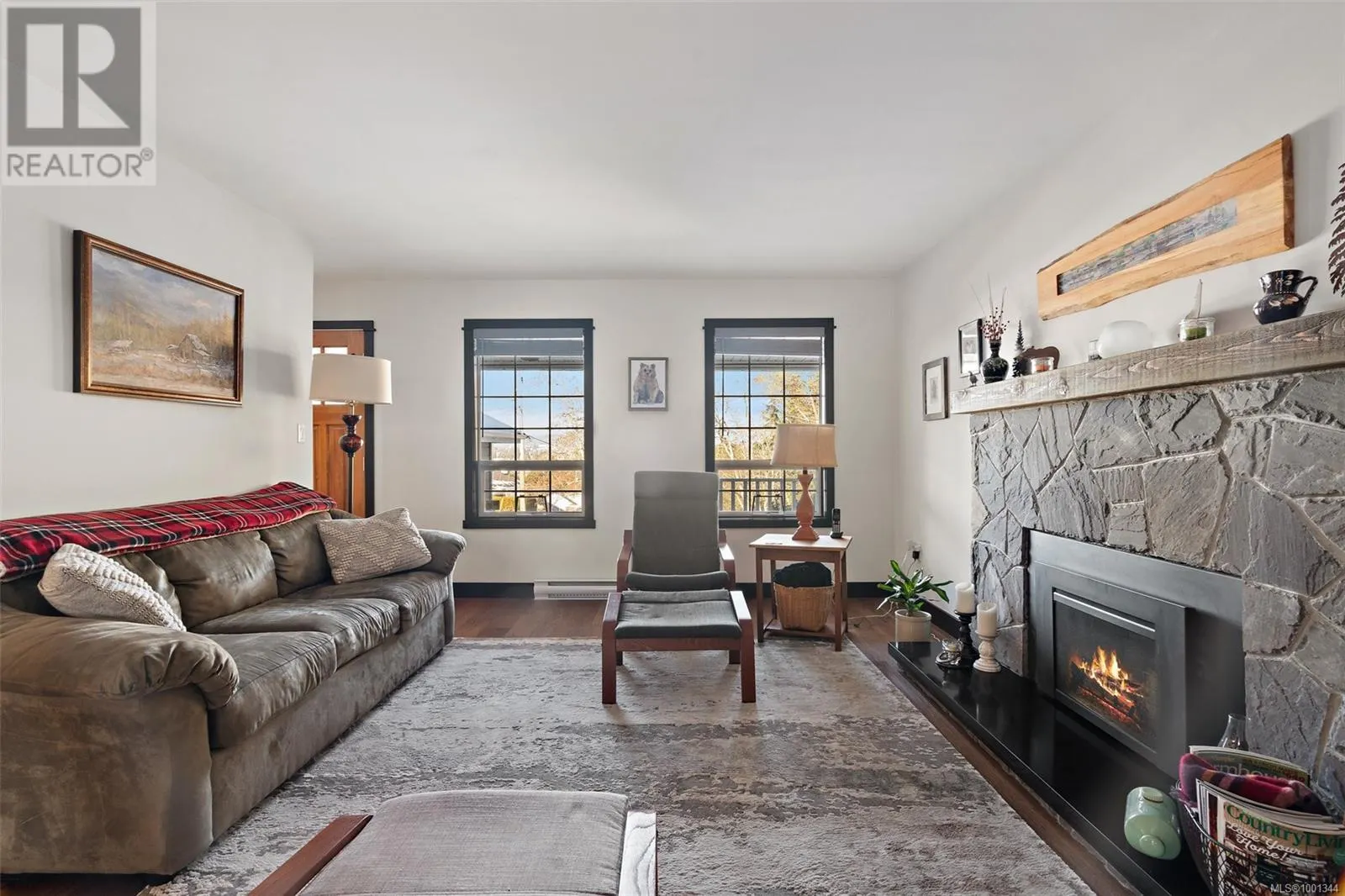 3249 Cecil Pl
