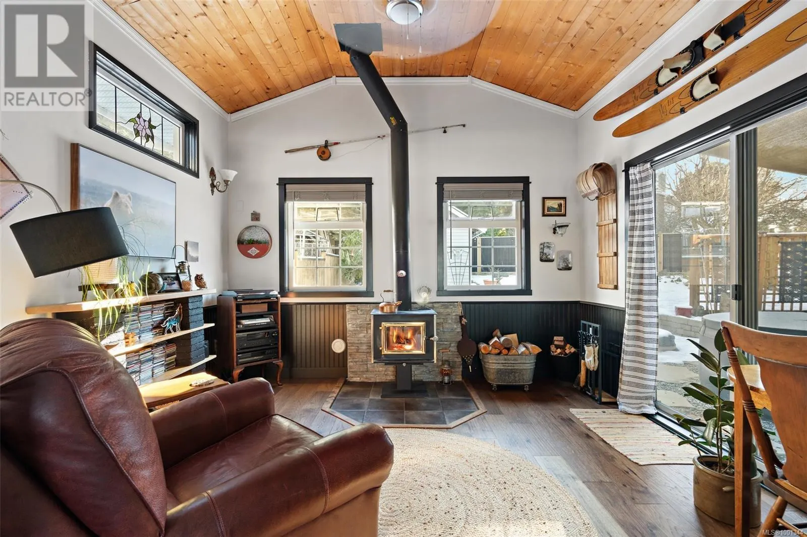 3249 Cecil Pl
