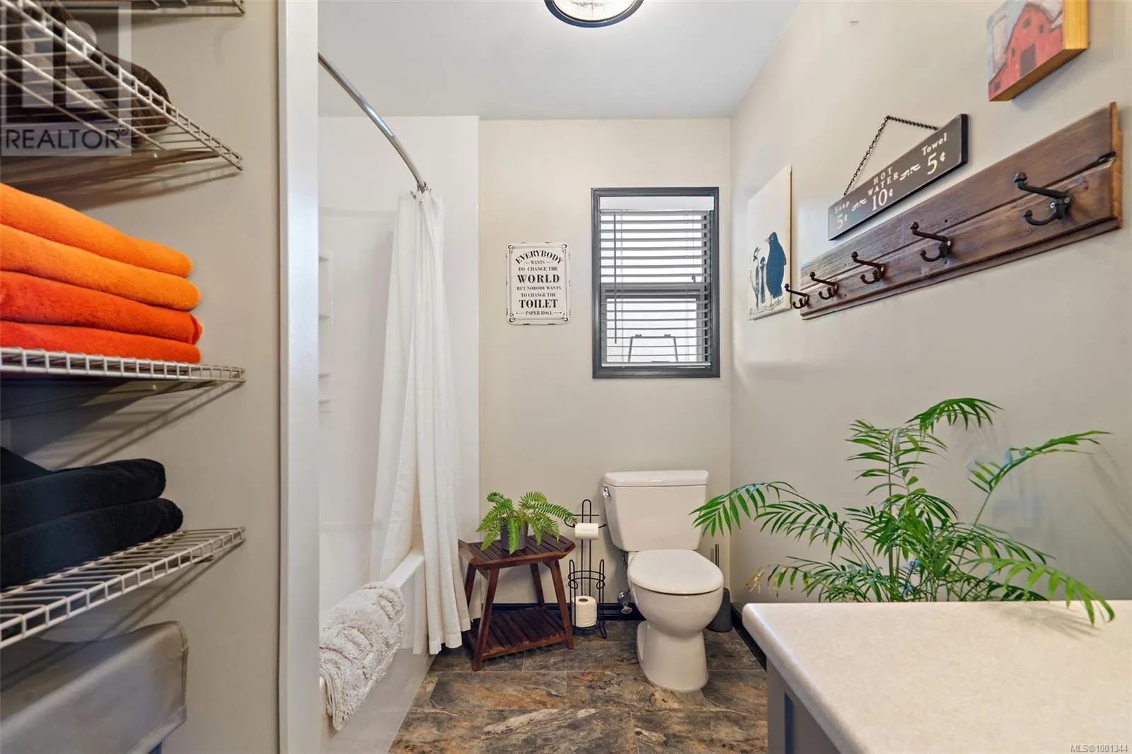 3249 Cecil Pl