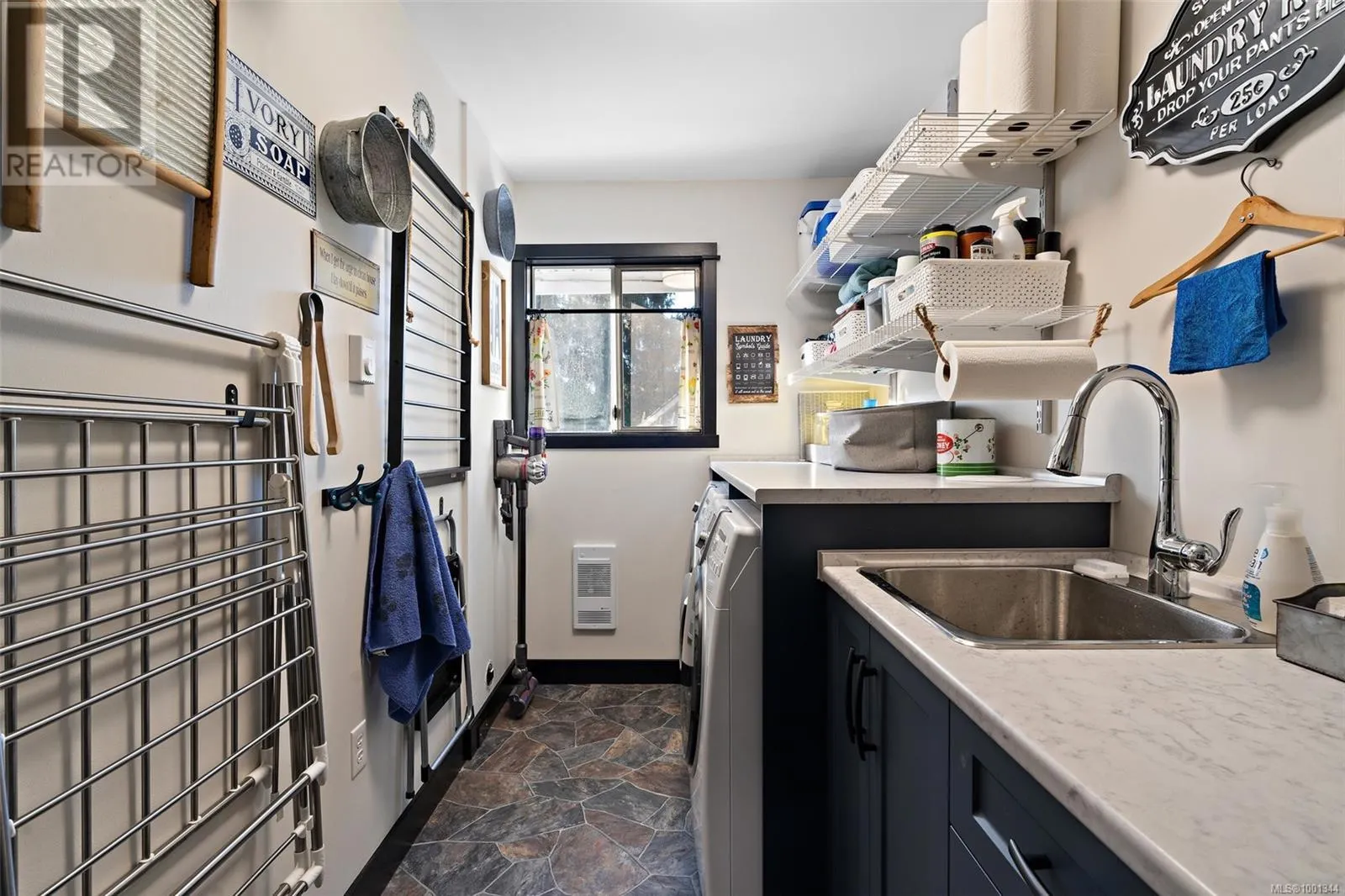 3249 Cecil Pl