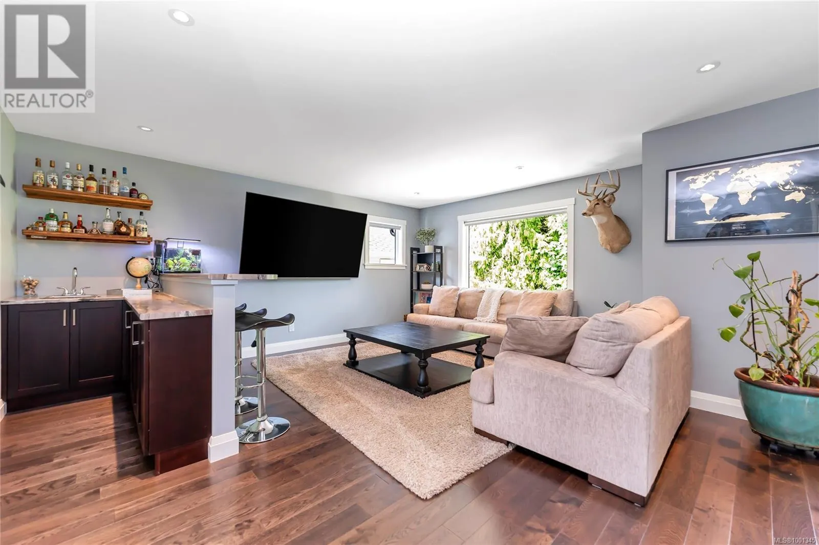 111 Rollie Rose Dr