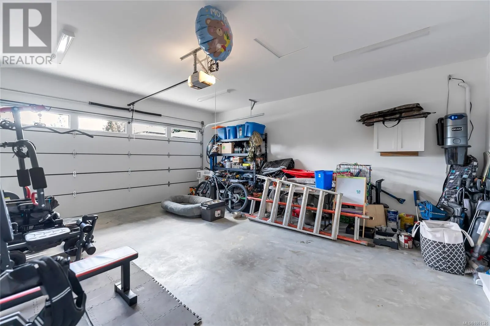 111 Rollie Rose Dr
