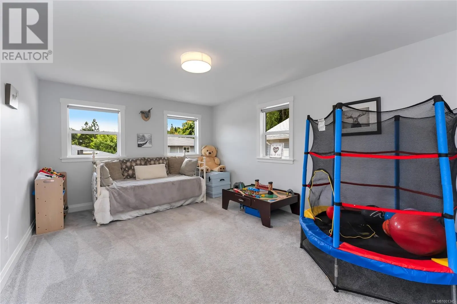 111 Rollie Rose Dr