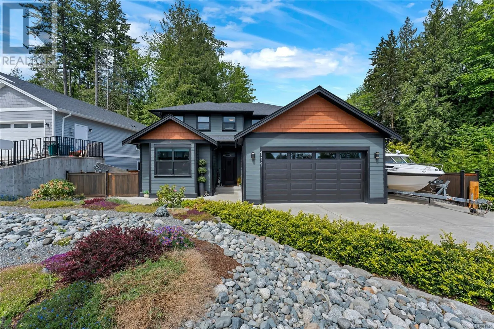 111 Rollie Rose Dr