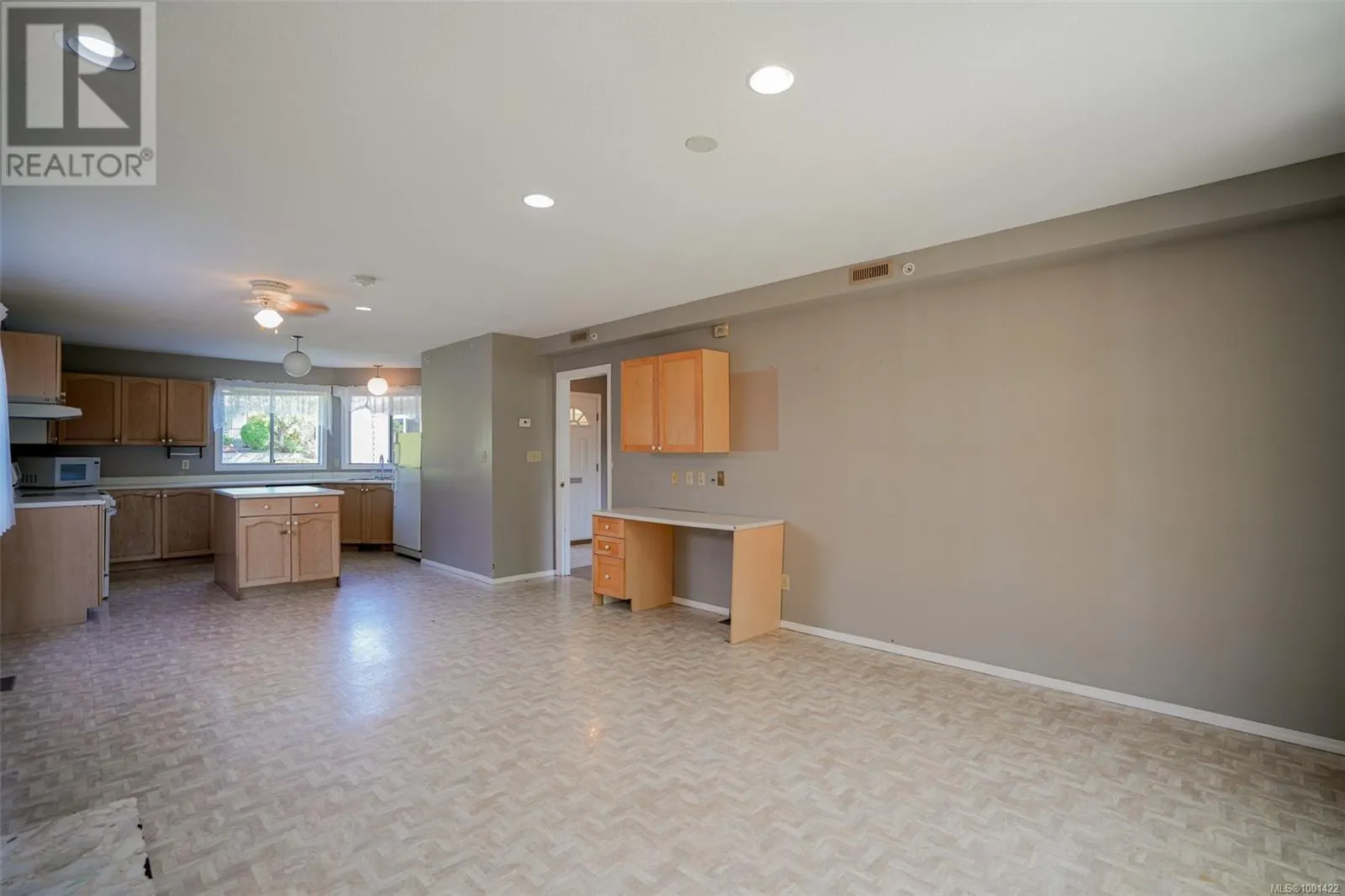 3585 Huff Dr