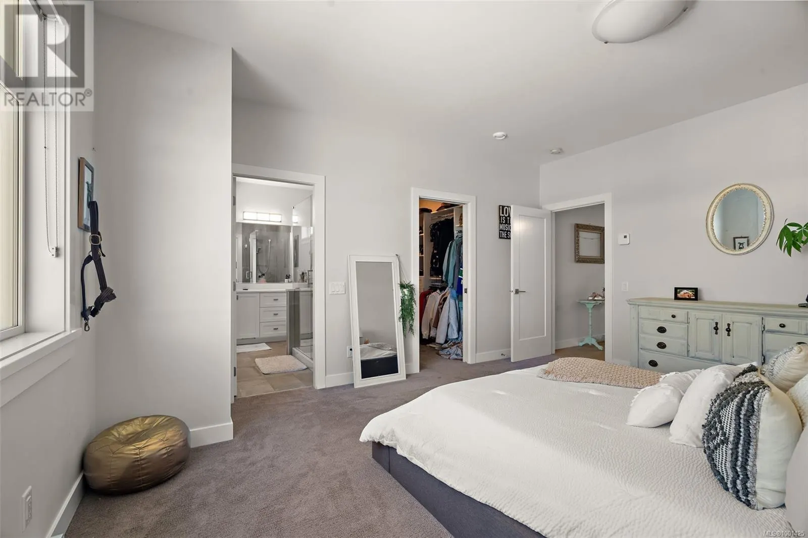 2313 Deerbrush Cres