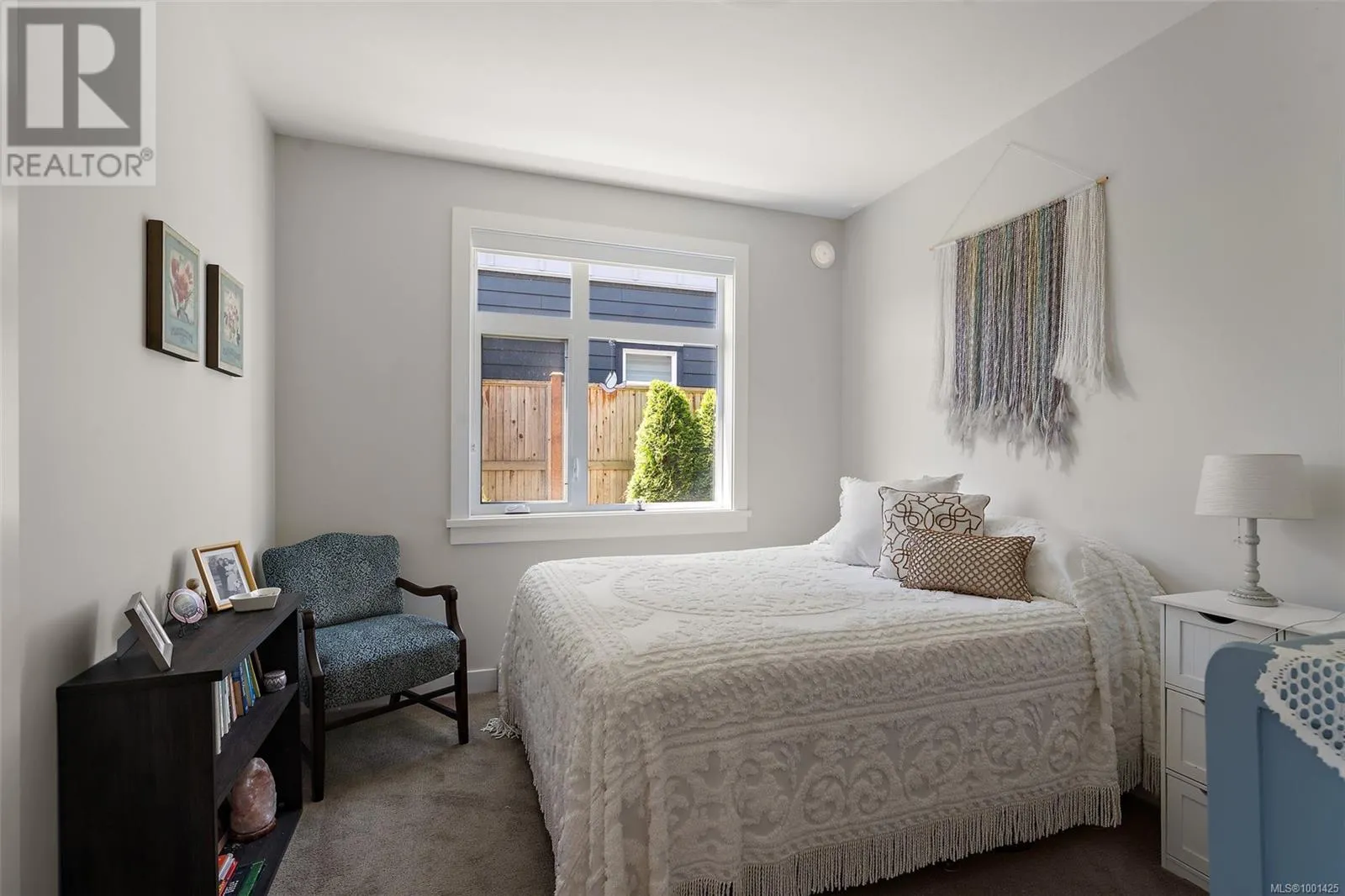 2313 Deerbrush Cres