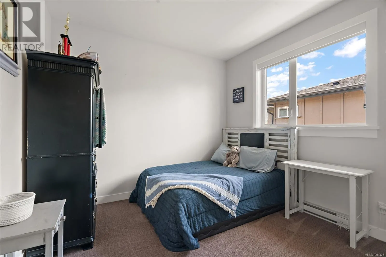 2313 Deerbrush Cres