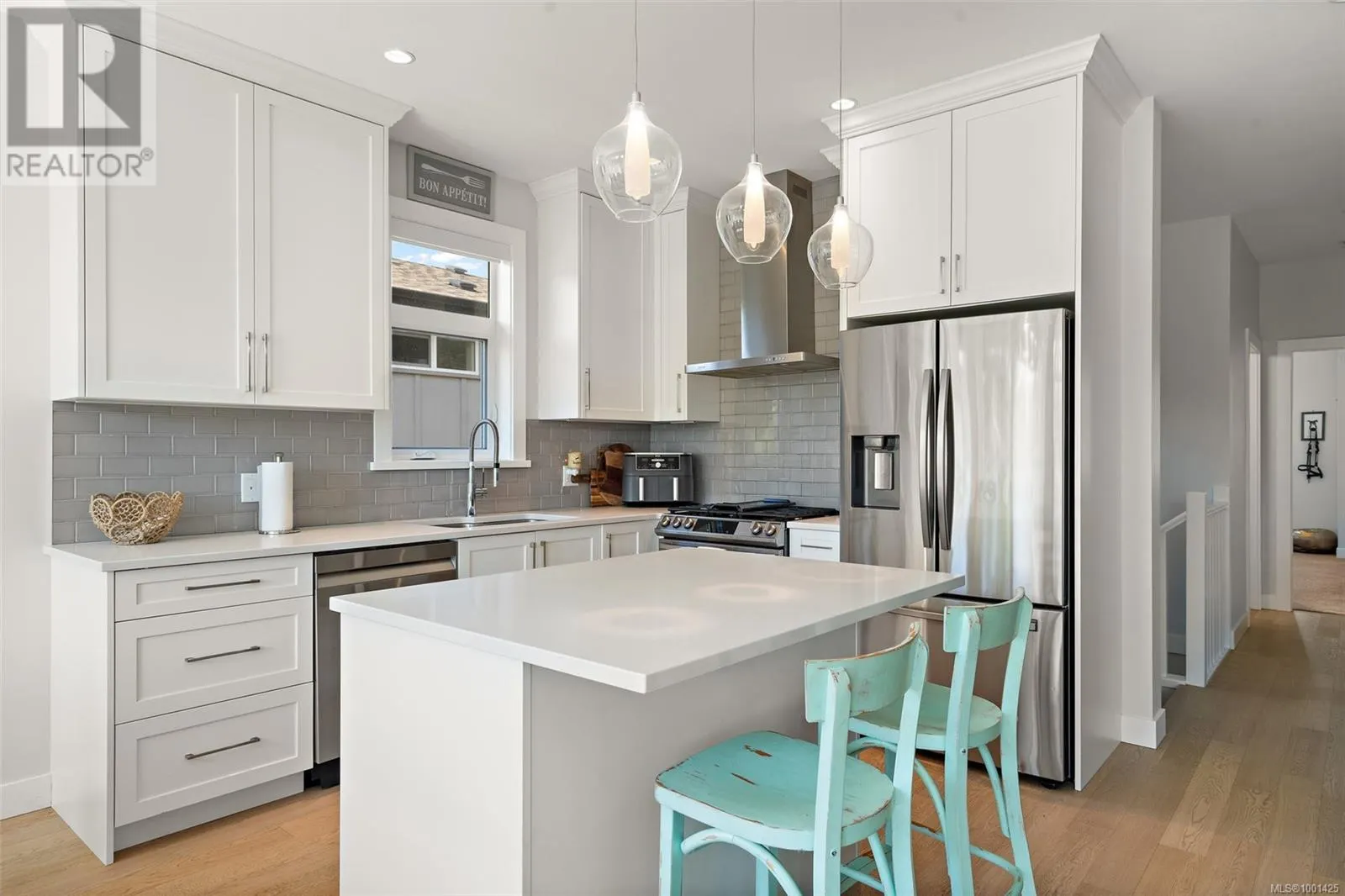 2313 Deerbrush Cres