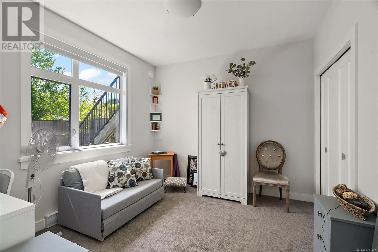 2313 Deerbrush Cres
