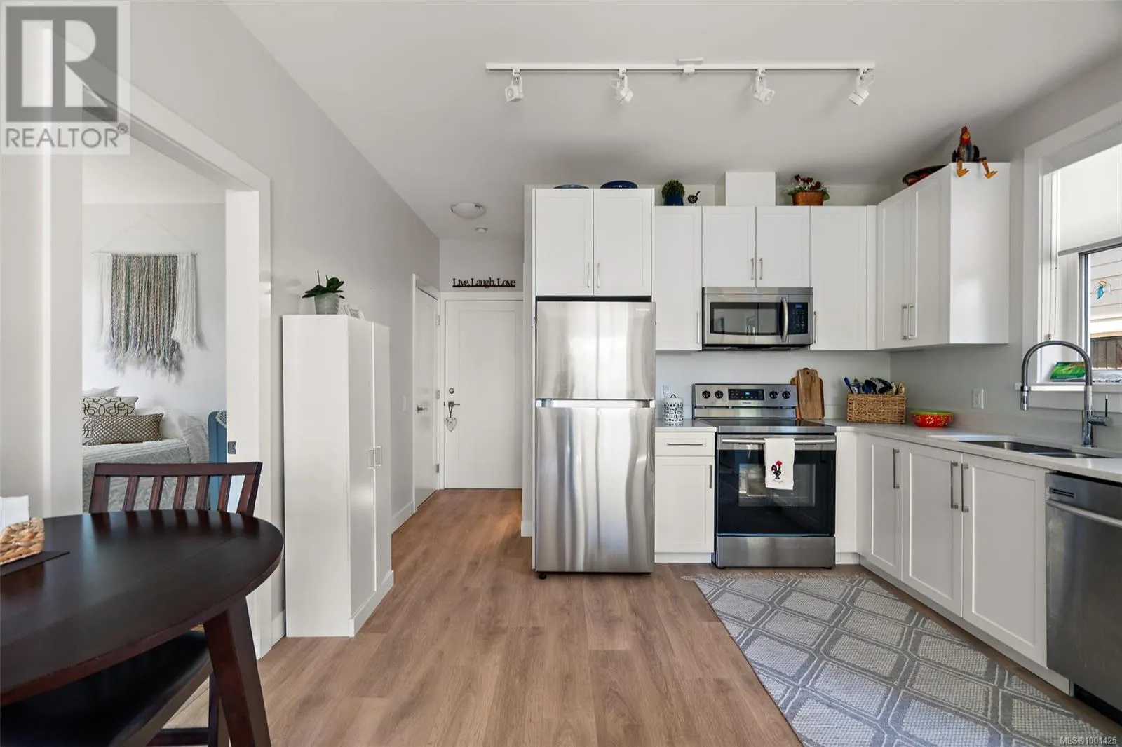 2313 Deerbrush Cres