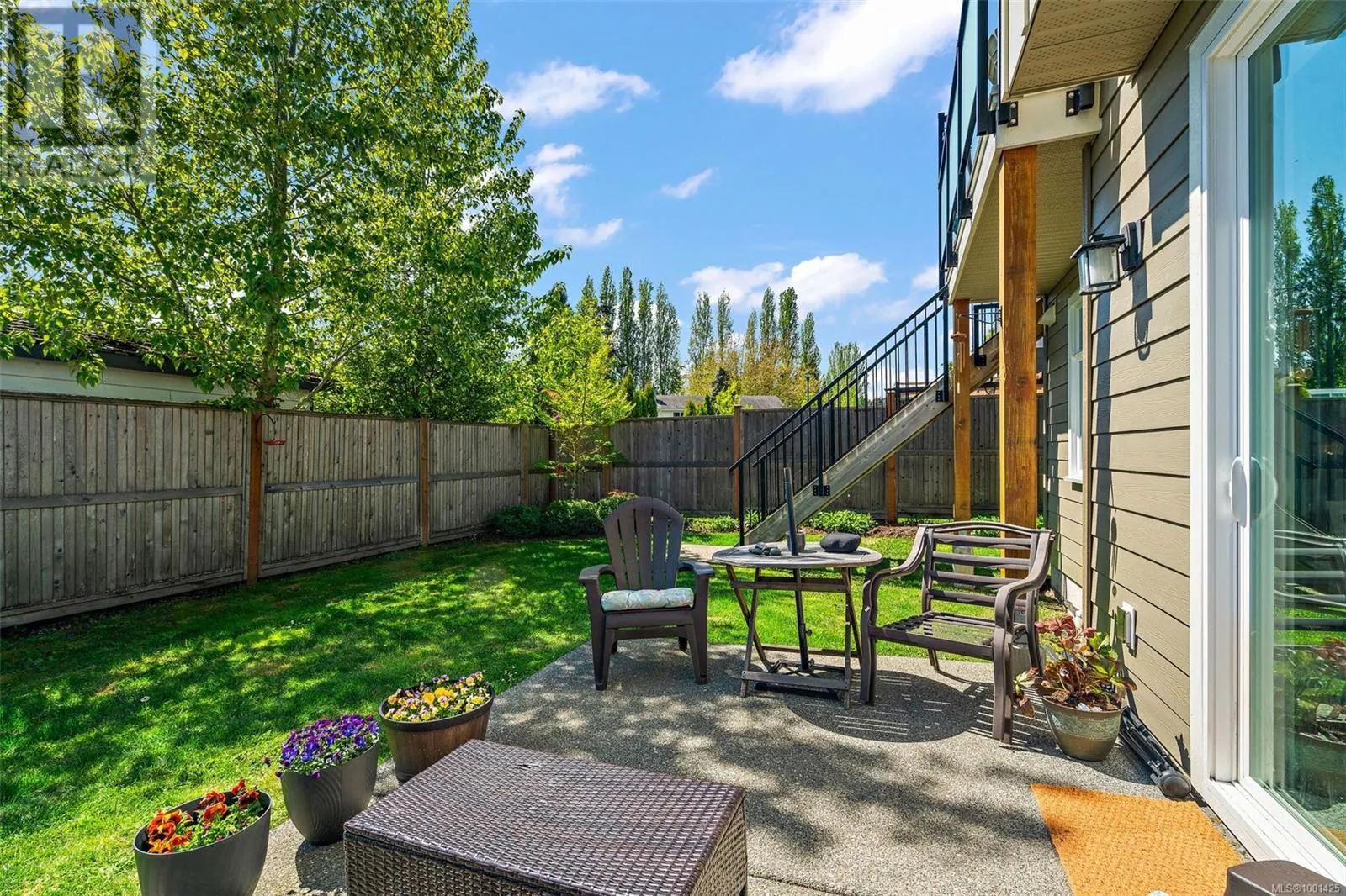 2313 Deerbrush Cres