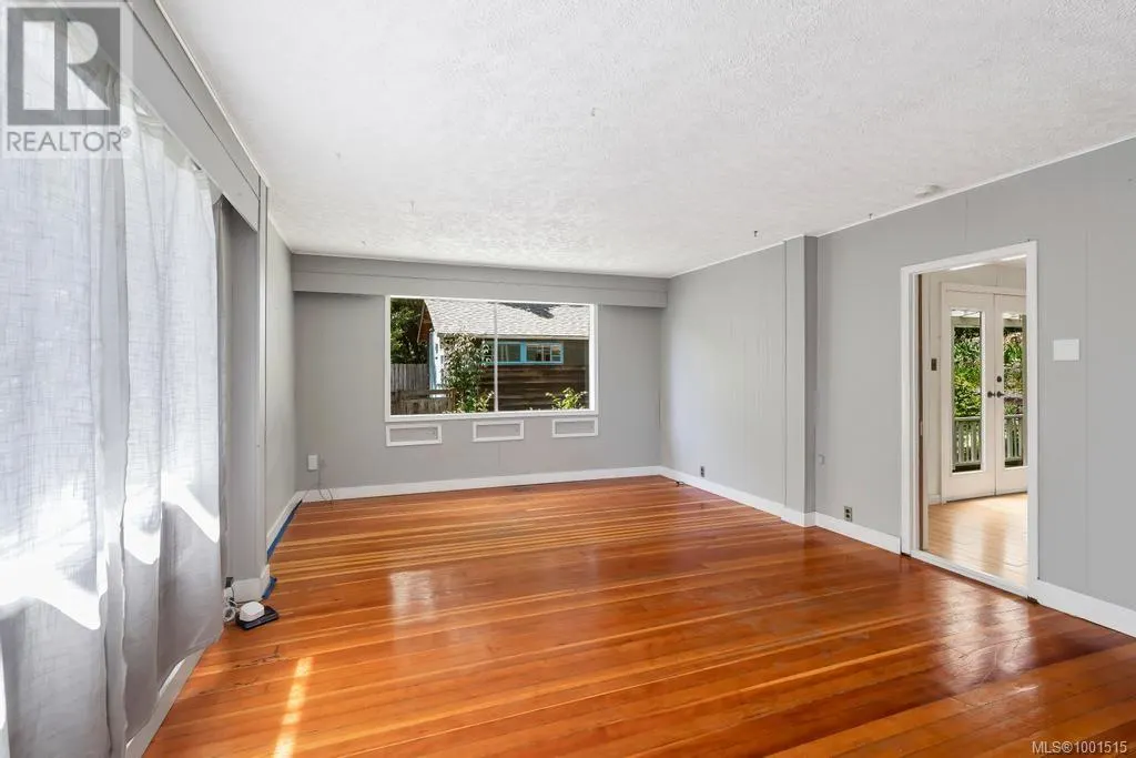 255 White Rd