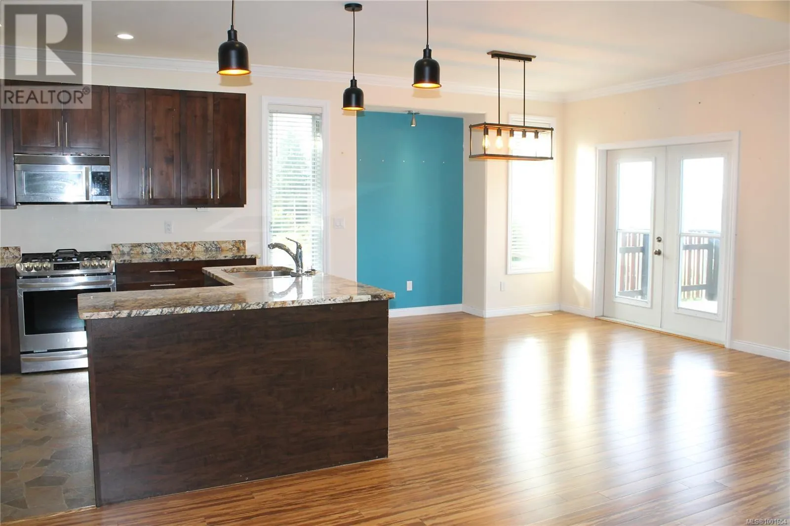 431 Davis Rd