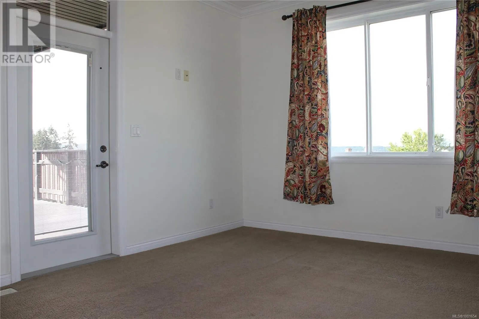 431 Davis Rd