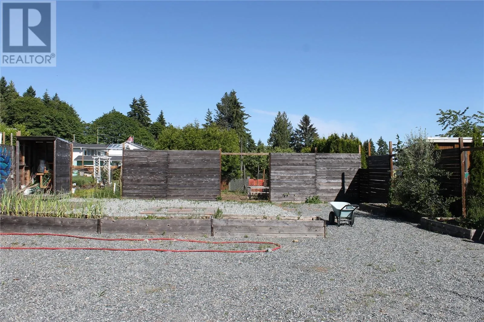 431 Davis Rd
