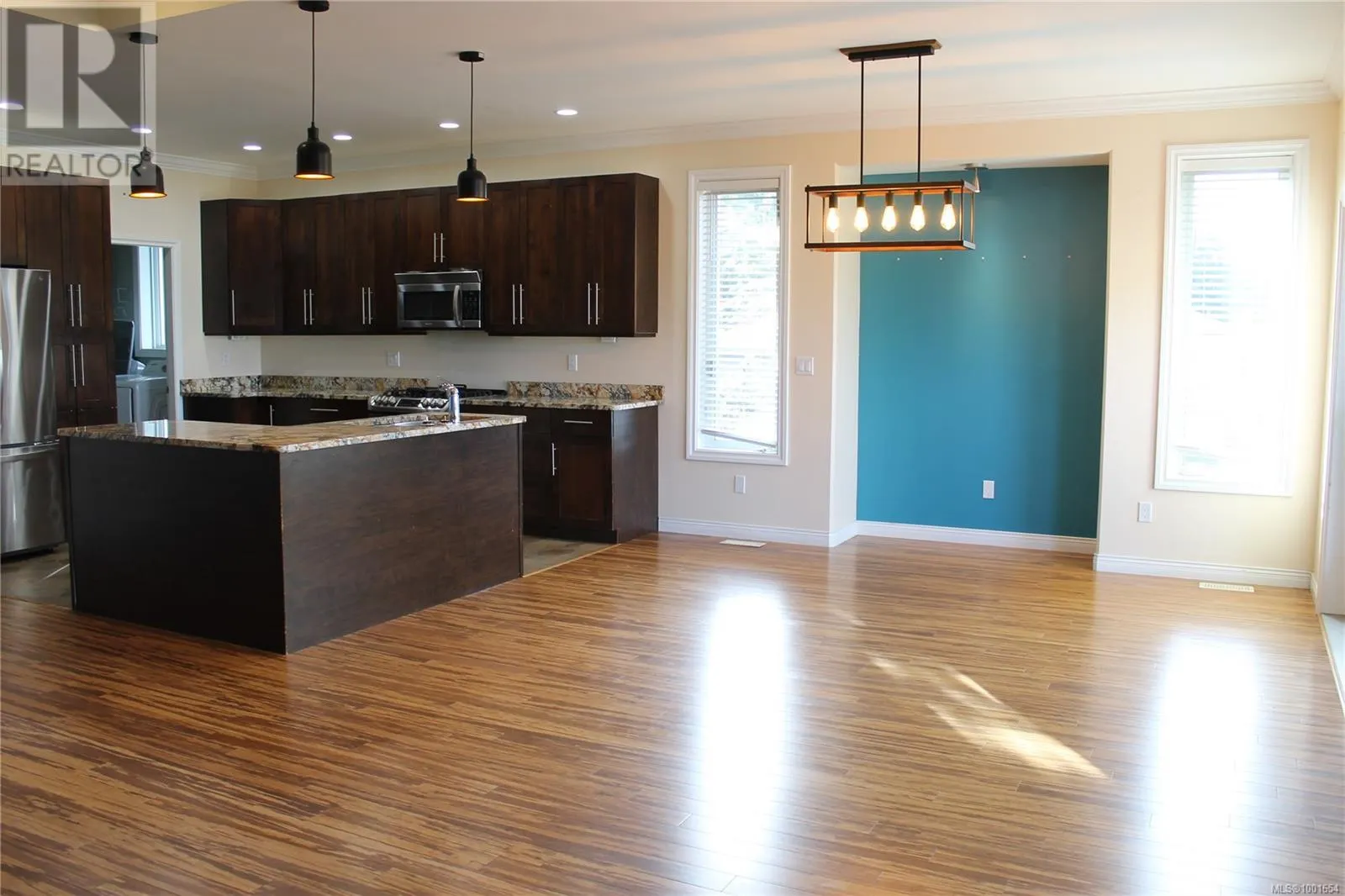 431 Davis Rd