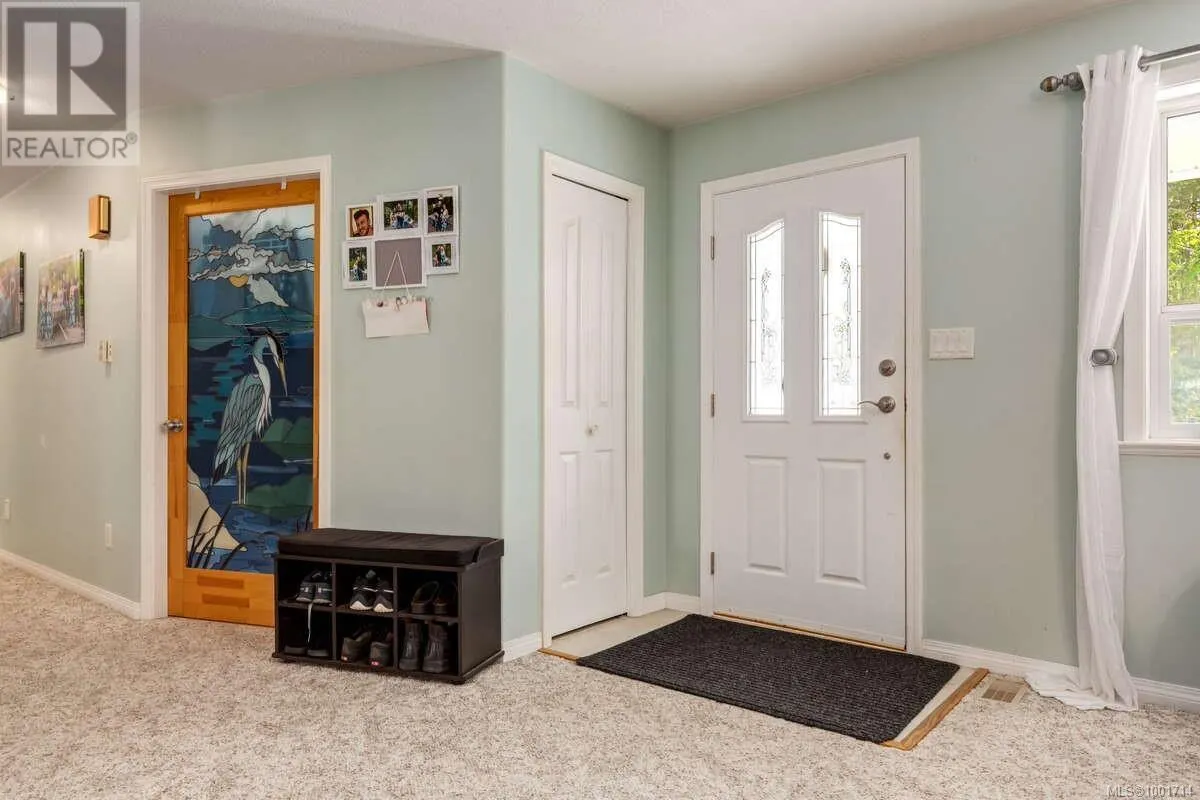 1356 MEADOWOOD Way