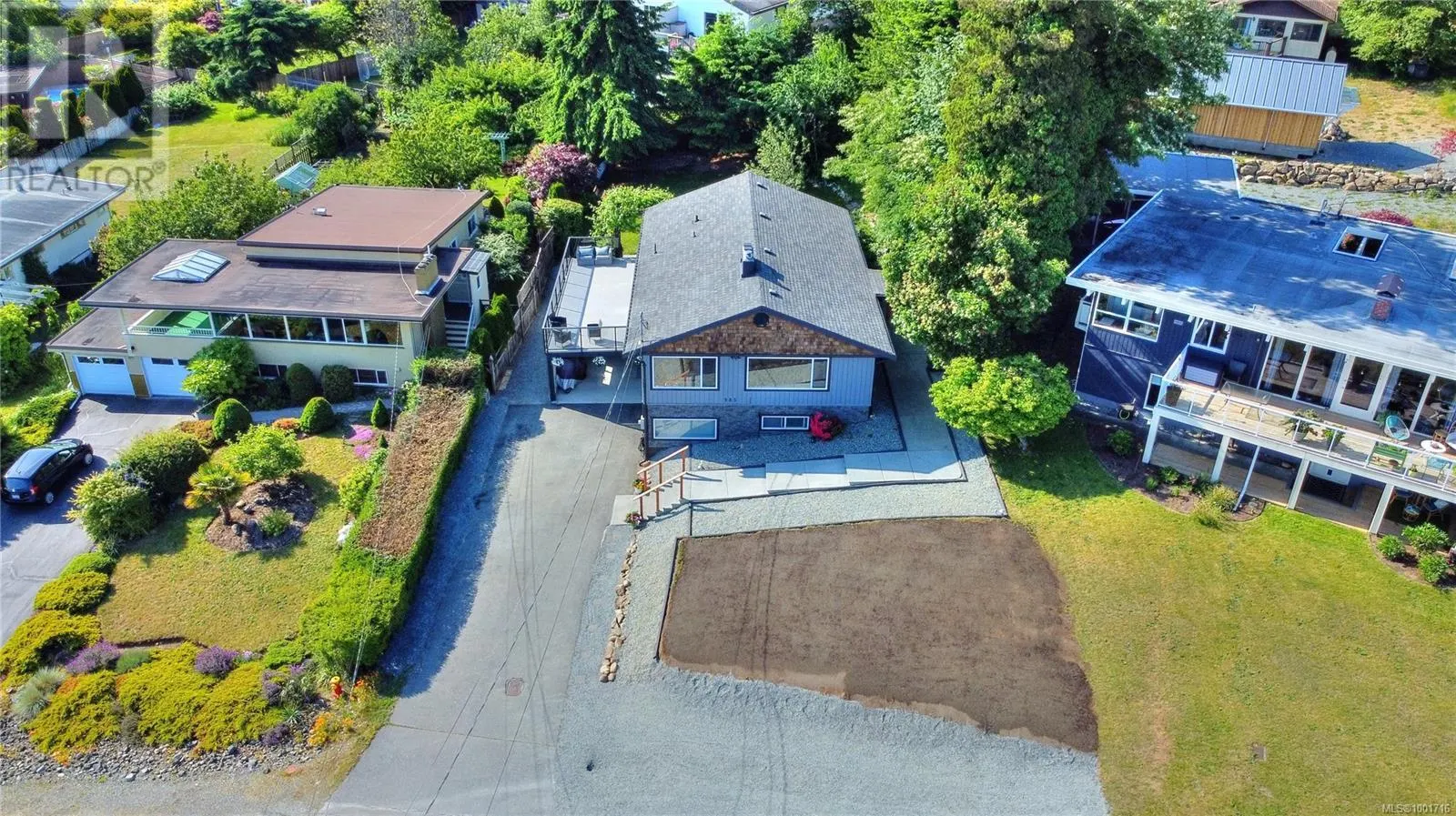 985 Malaspina Cres