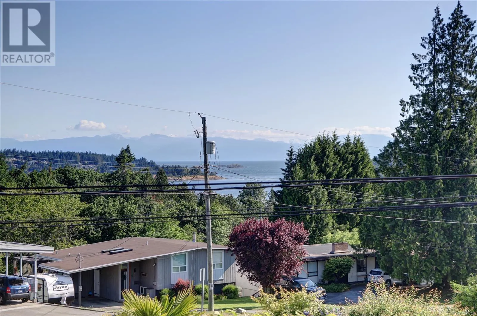 985 Malaspina Cres
