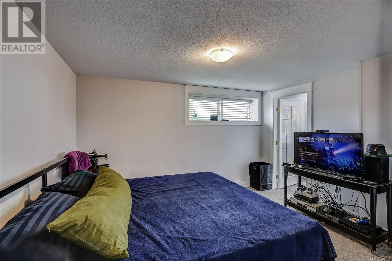 985 Malaspina Cres