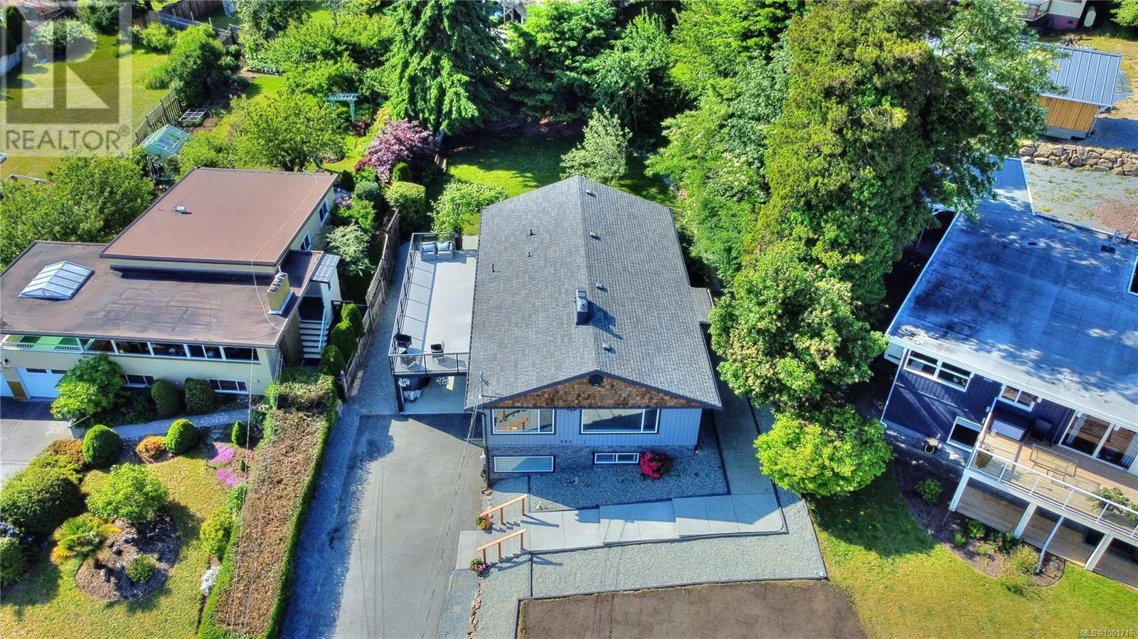 985 Malaspina Cres