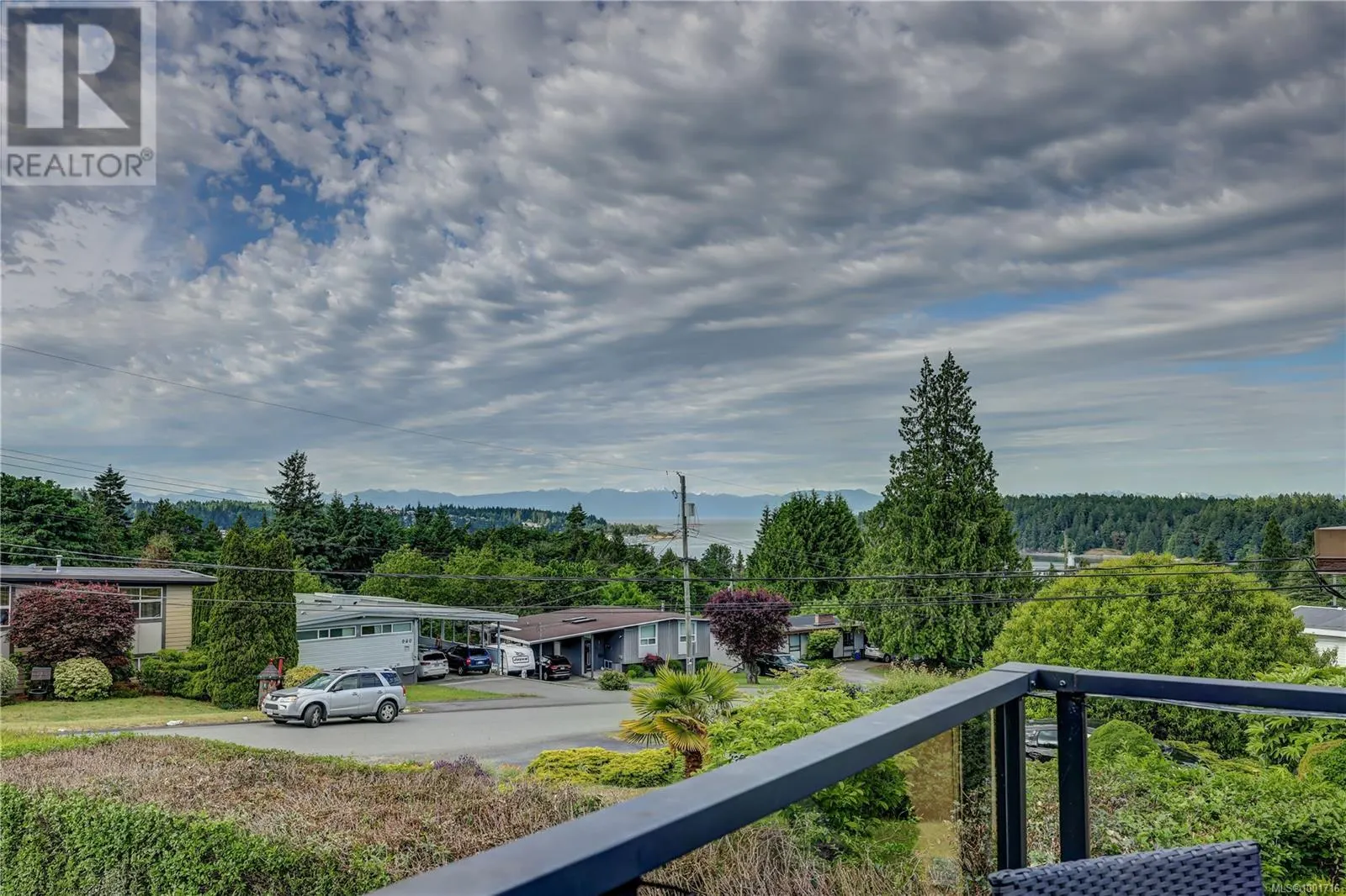 985 Malaspina Cres
