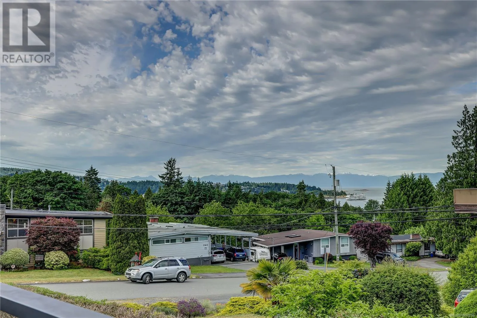 985 Malaspina Cres