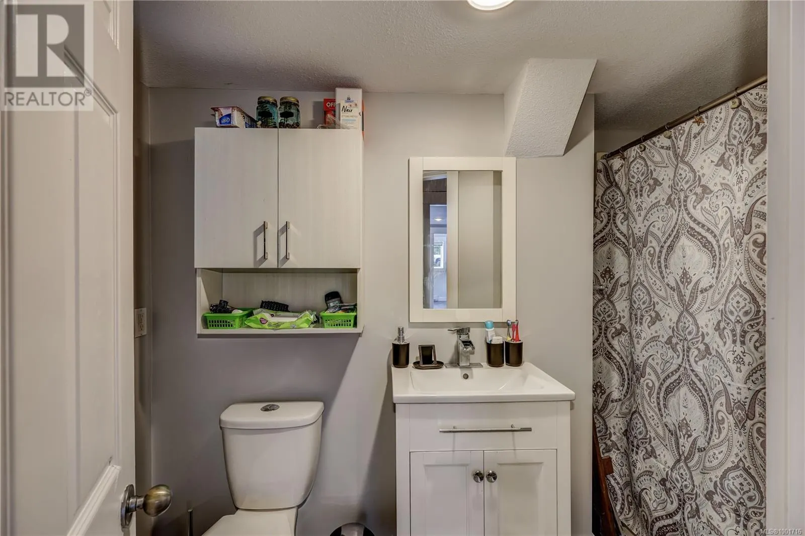 985 Malaspina Cres