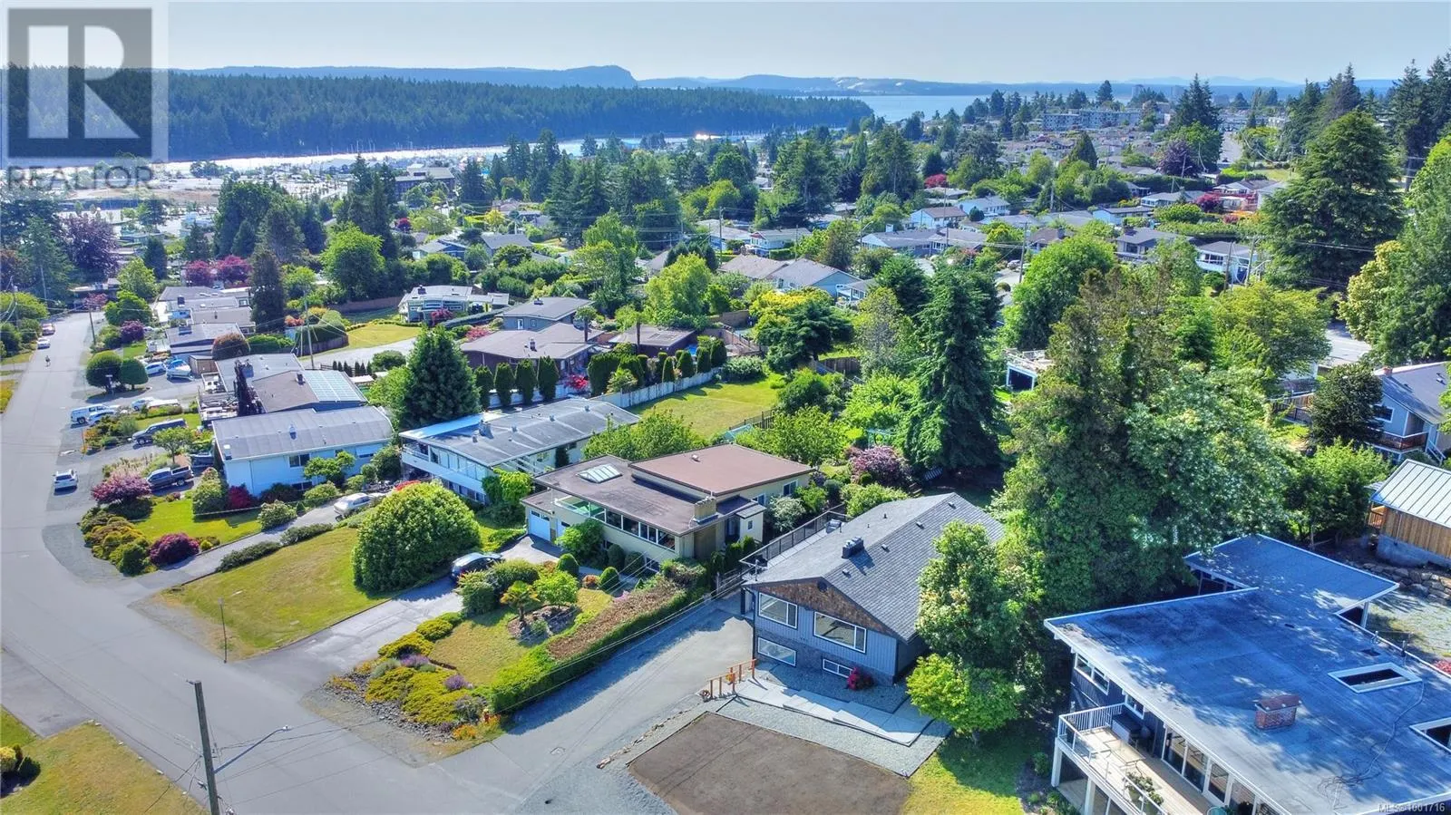 985 Malaspina Cres