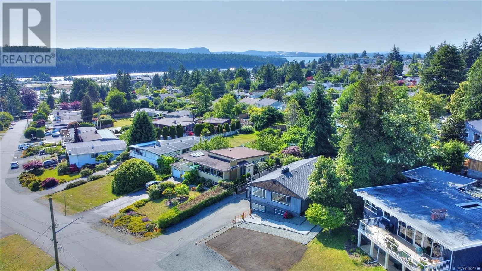 985 Malaspina Cres