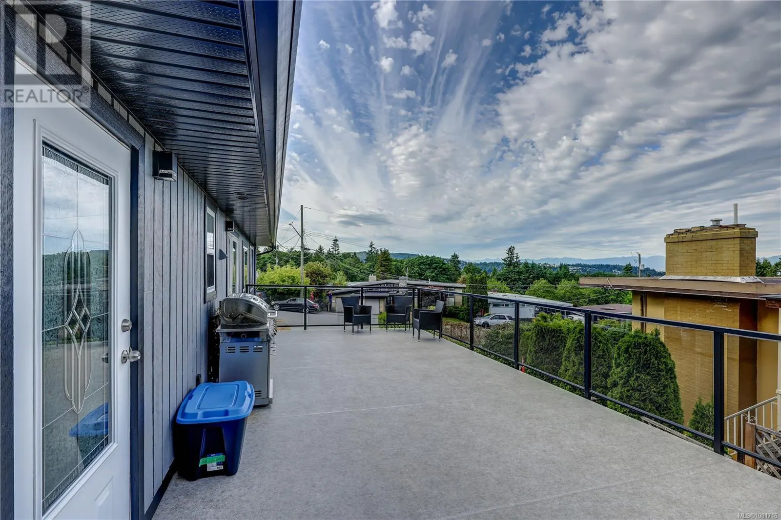 985 Malaspina Cres