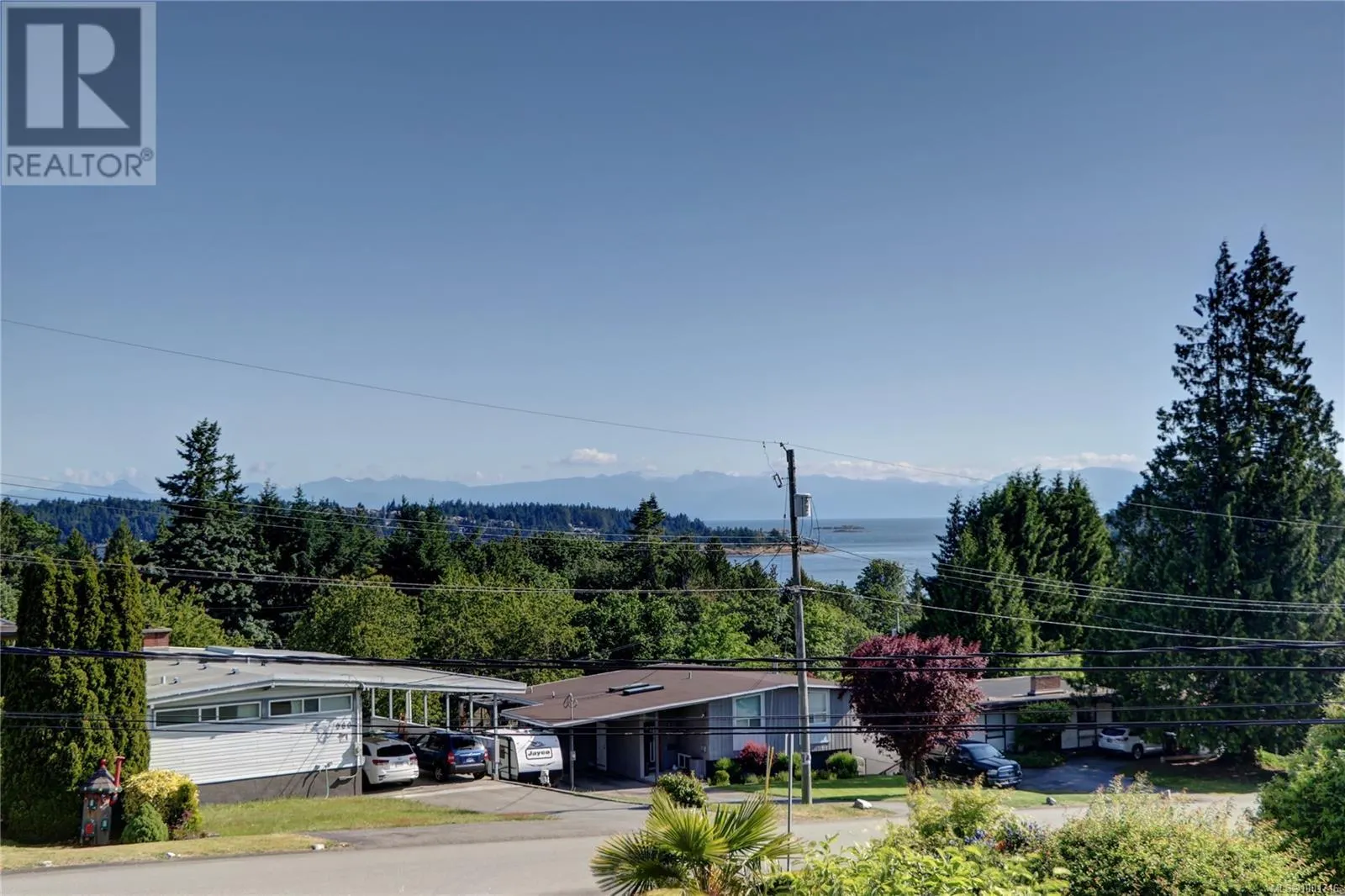 985 Malaspina Cres