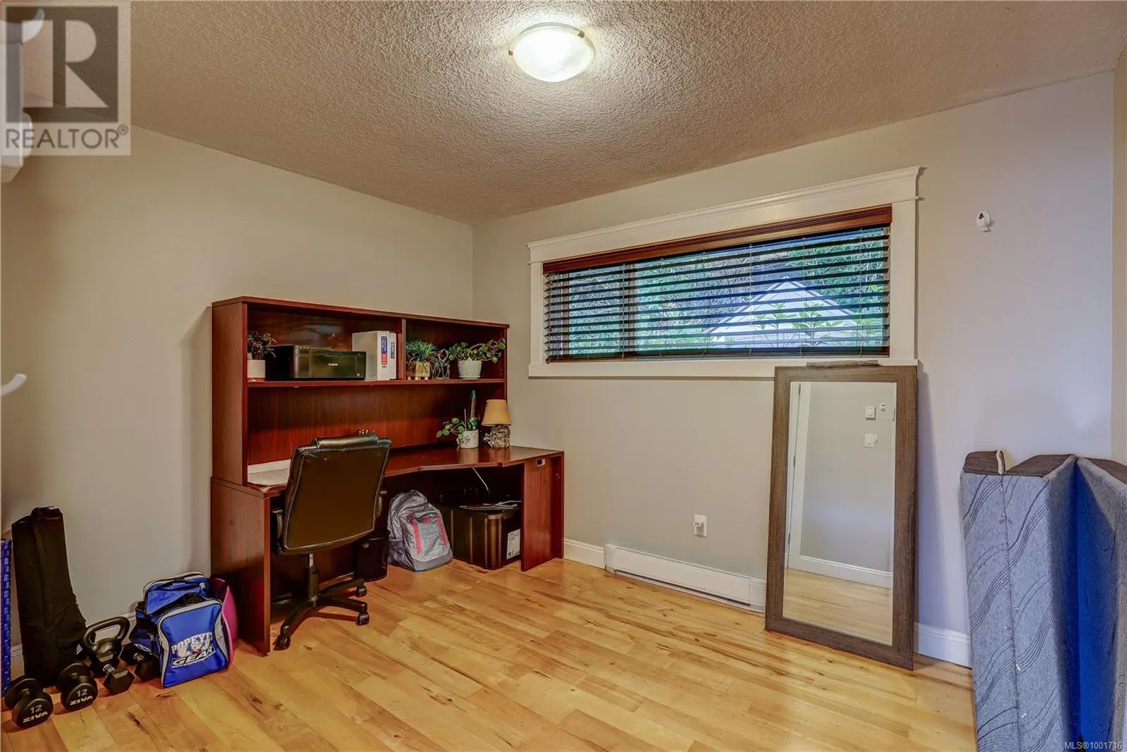 985 Malaspina Cres