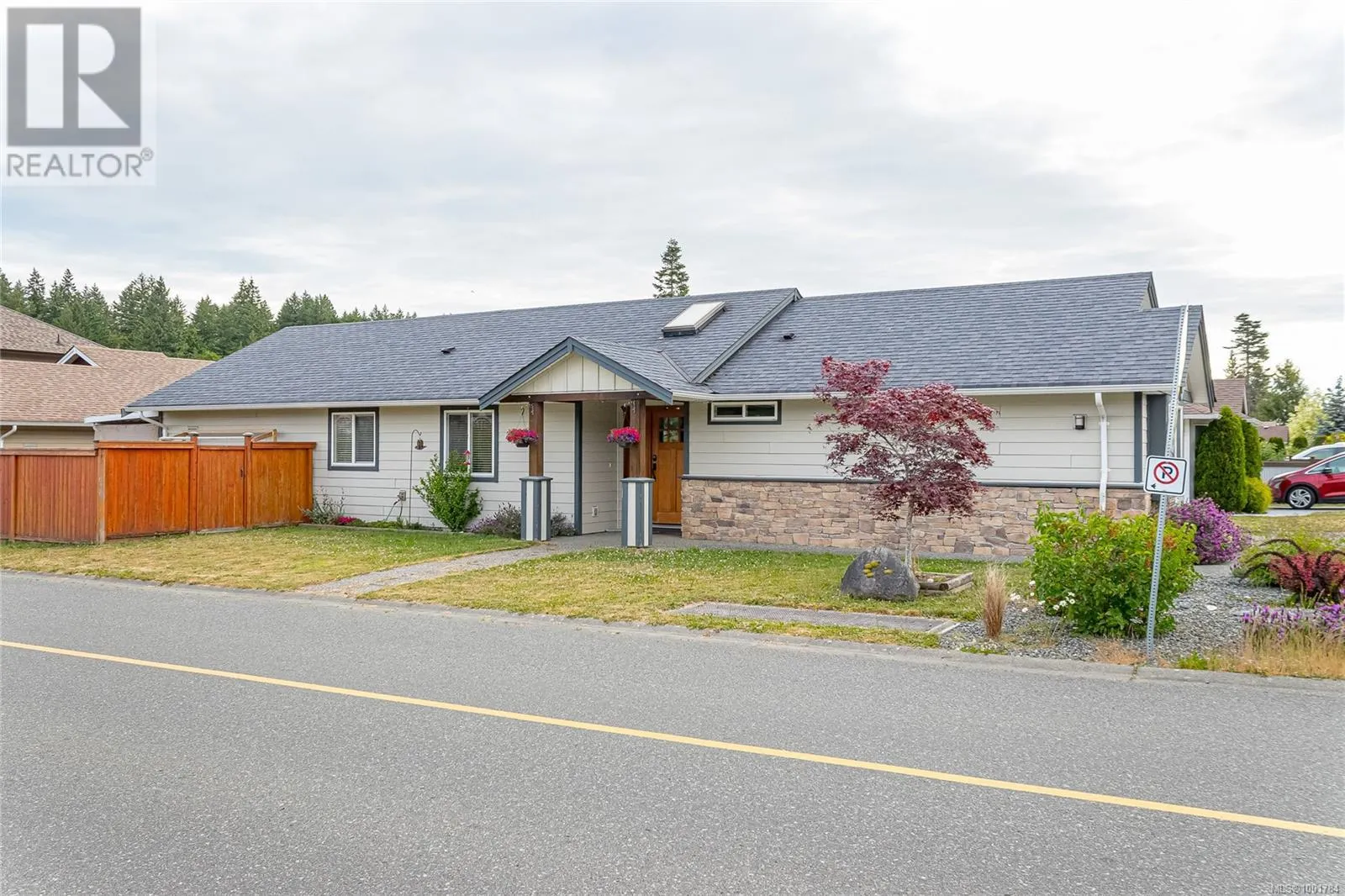 1337 4th Ave