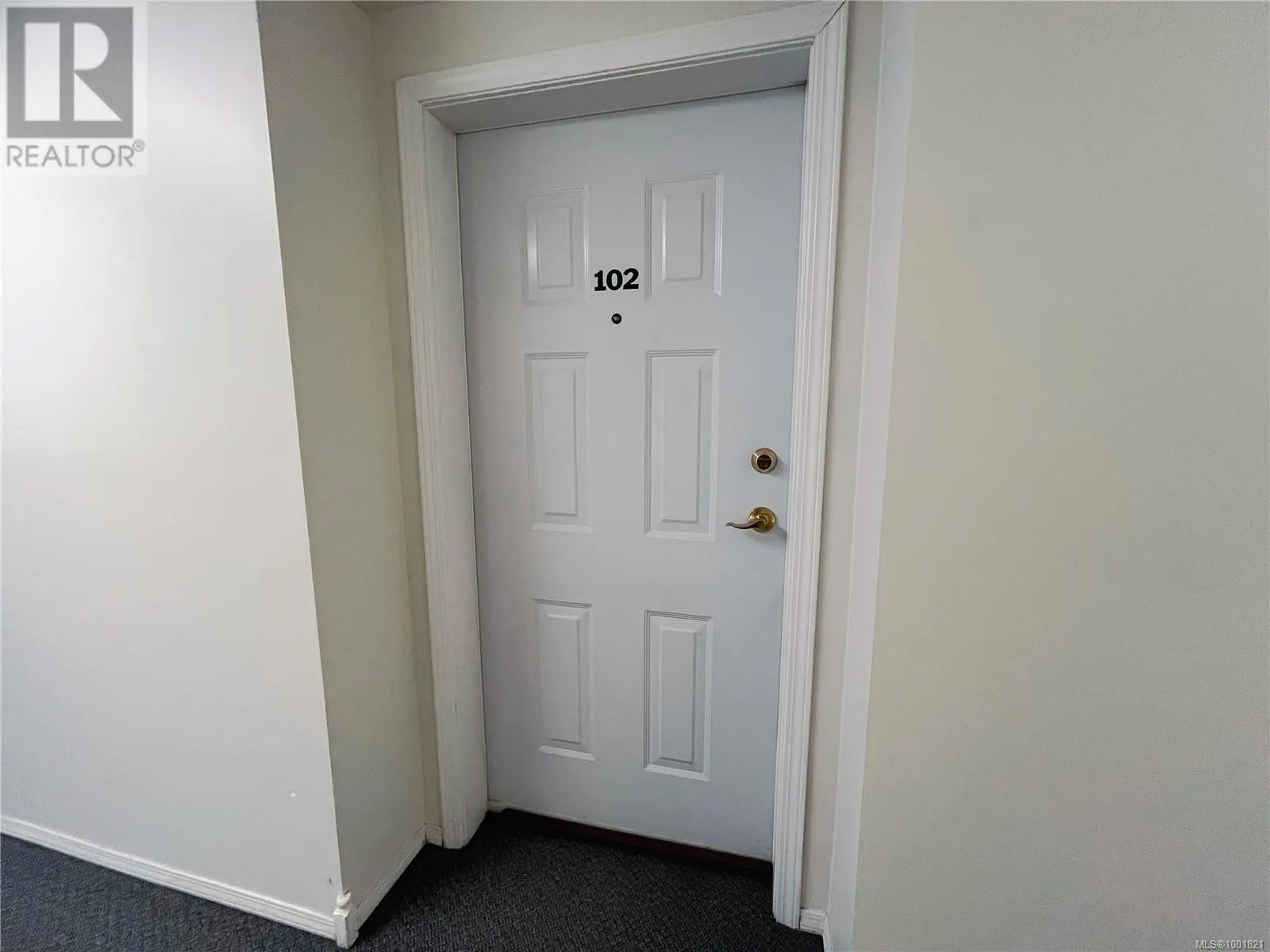 102 3855 11th Ave