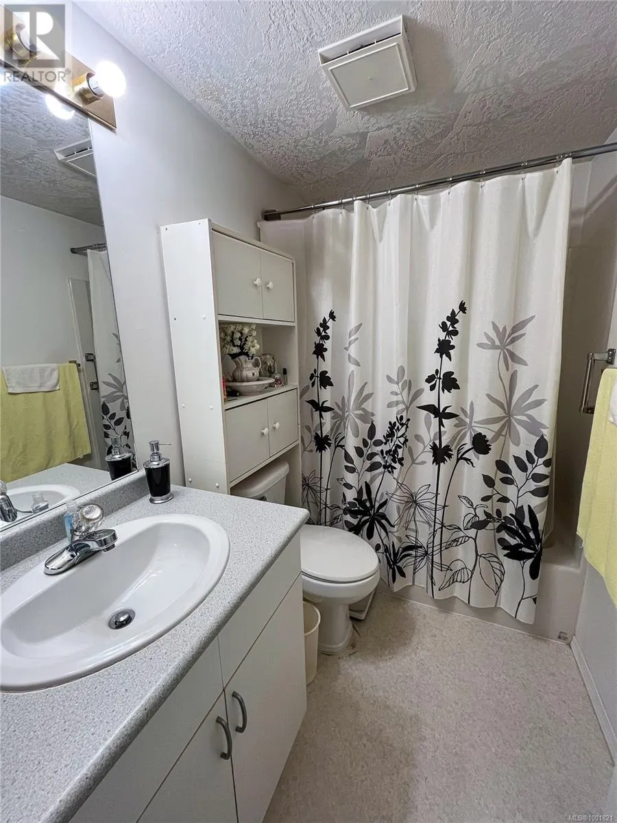 102 3855 11th Ave