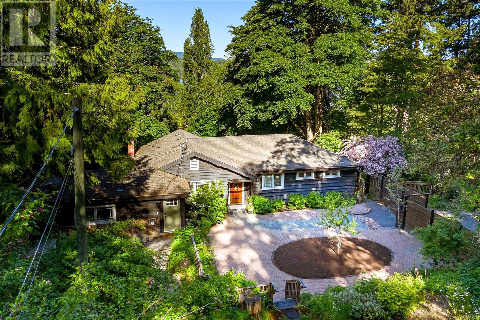 5168 Santa Clara Ave