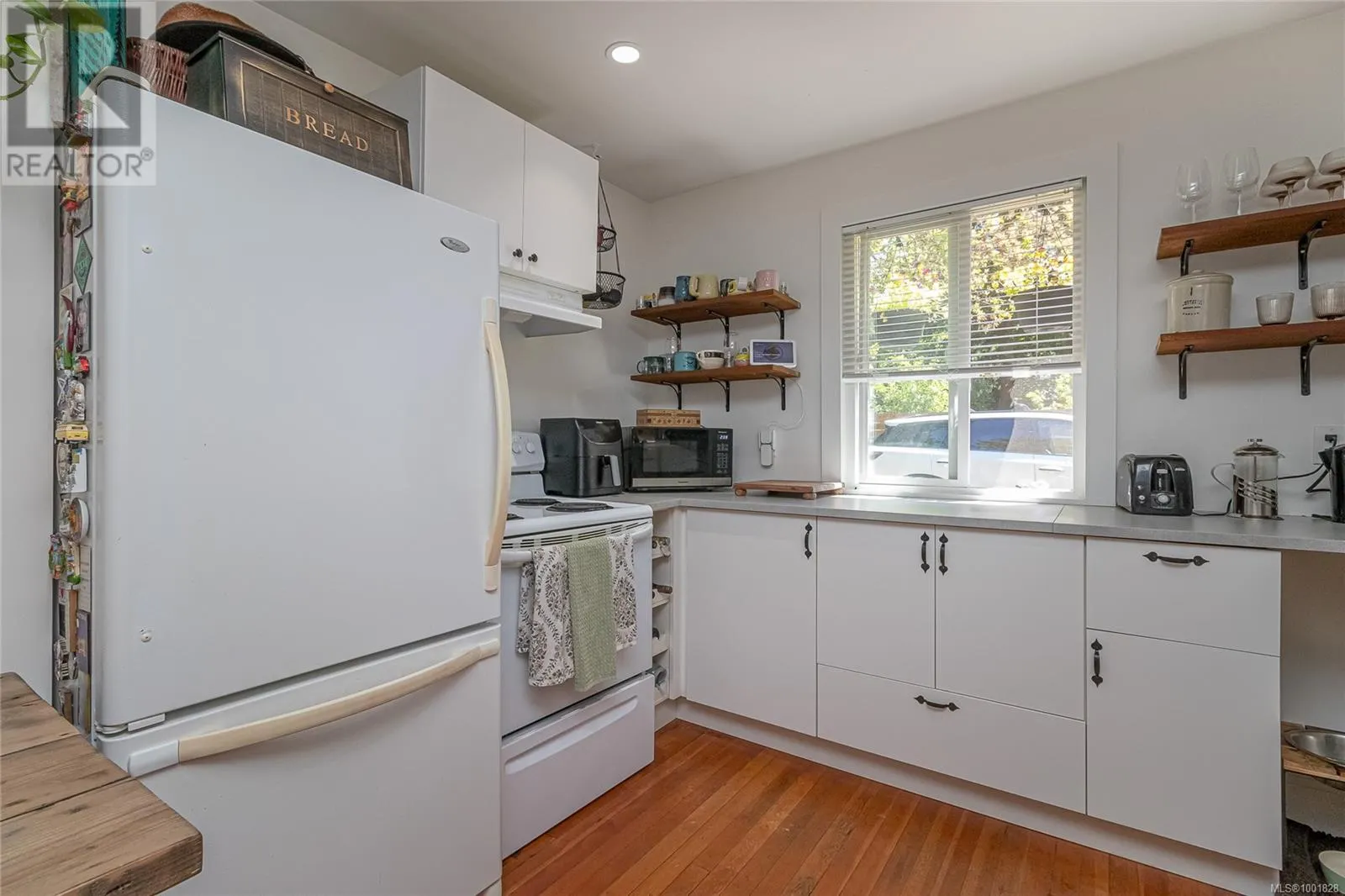 5168 Santa Clara Ave