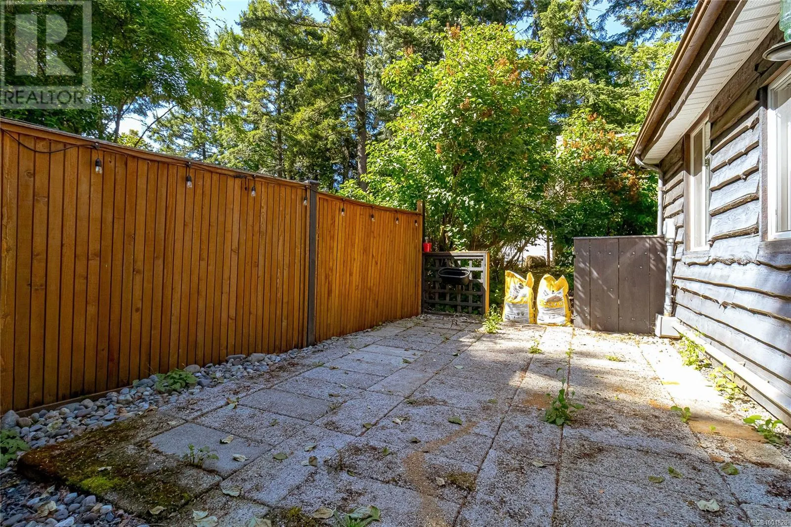 5168 Santa Clara Ave
