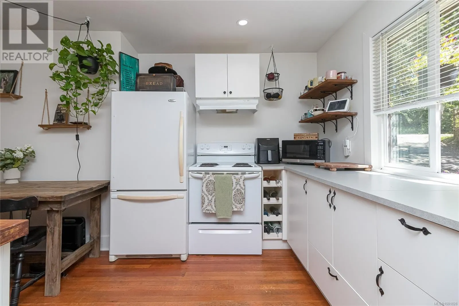 5168 Santa Clara Ave
