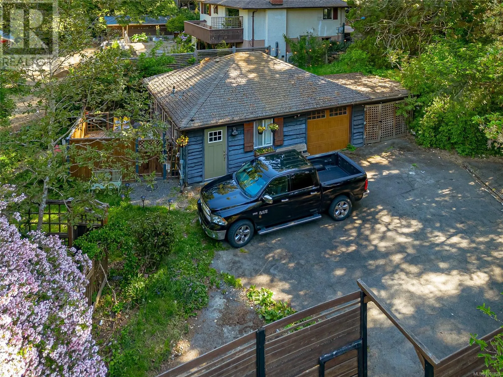5168 Santa Clara Ave