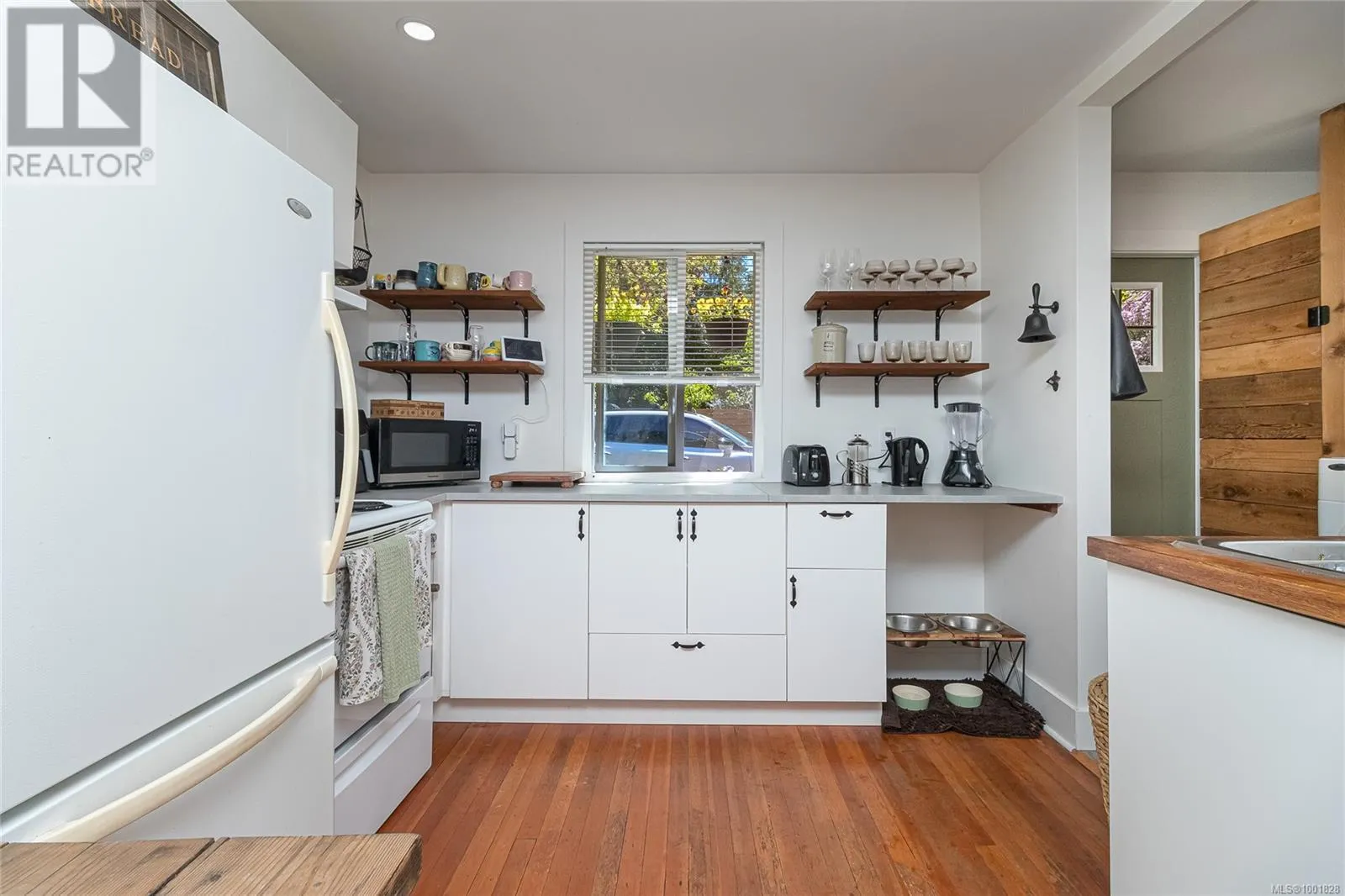 5168 Santa Clara Ave