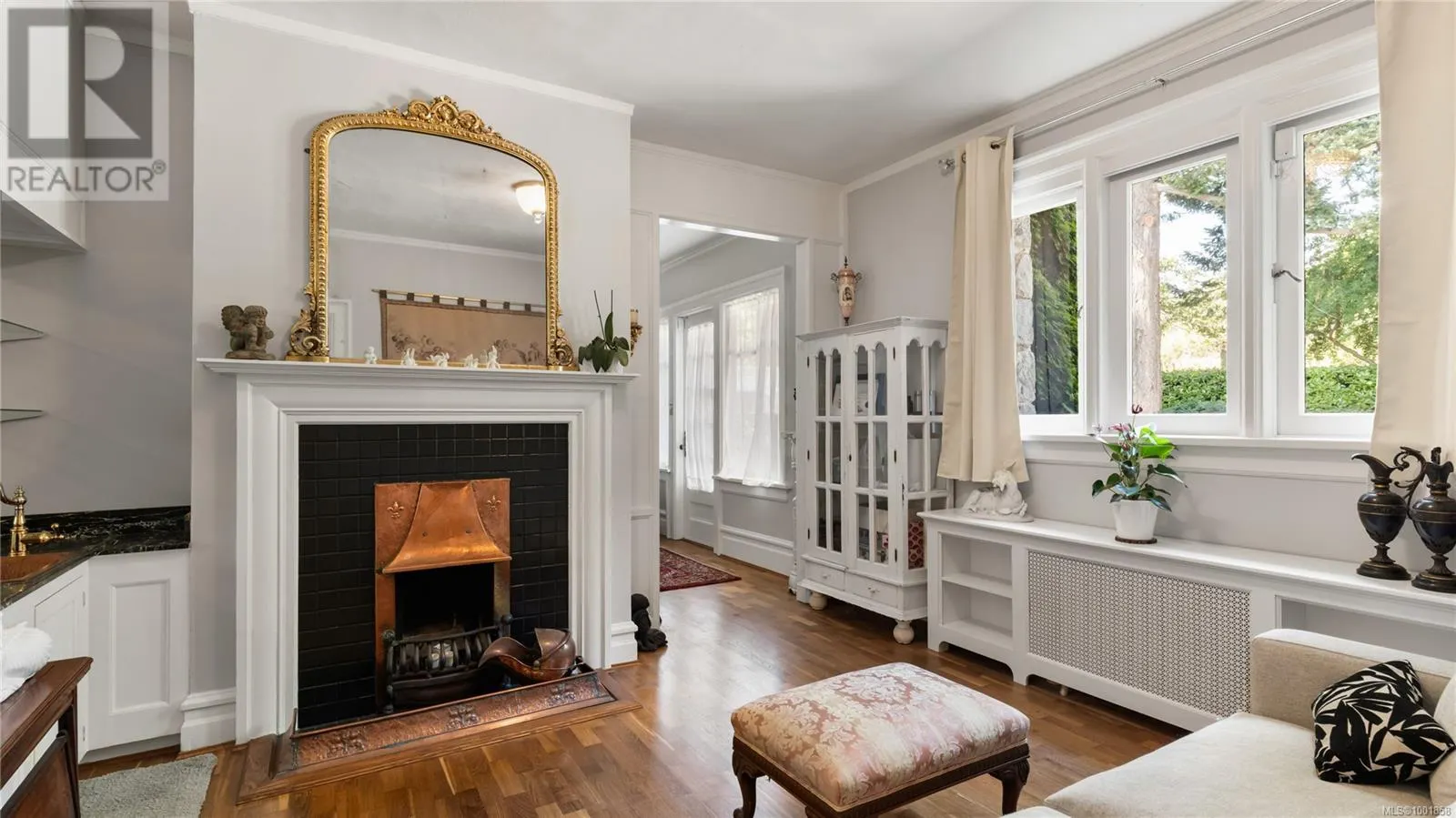 305 Denison Rd