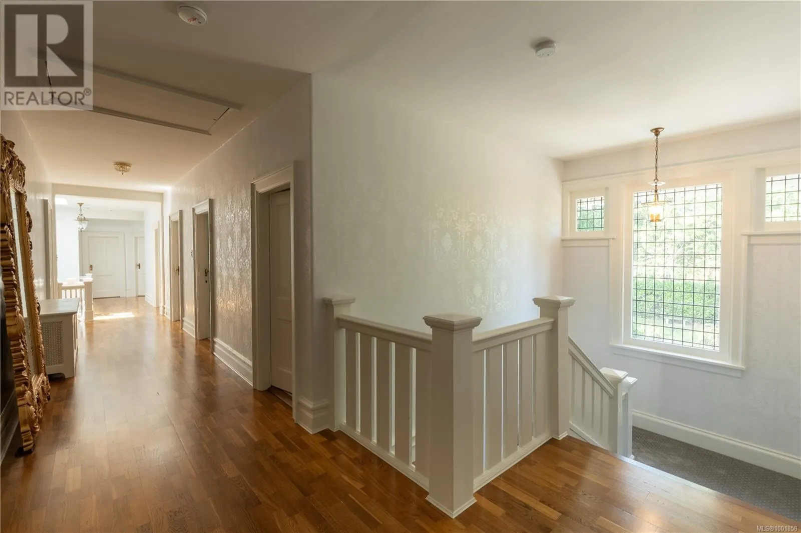 305 Denison Rd